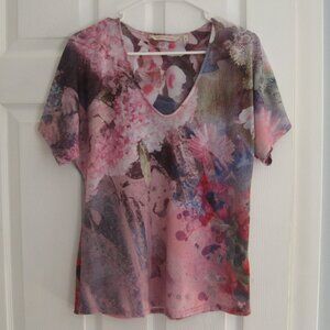 Soft Surroundings Multicolor Floral V-Neck Tee Size XS Short Sleeve Pink Purple
